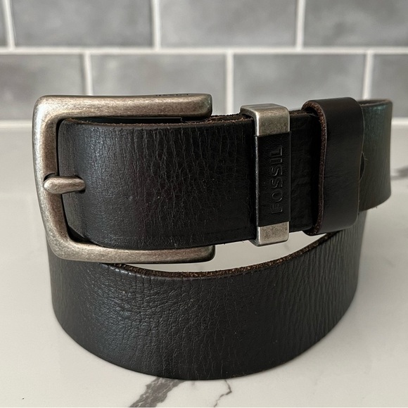 Fossil Genuine Leather Belt Dark Brown Matte Silvertone Buckle Size 34 - Picture 1 of 12